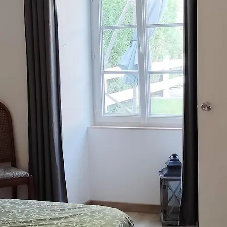 Du Porche 79700 20min Puy Du Fou